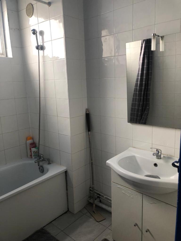 A 20 Minutes De Paris Homestay *
